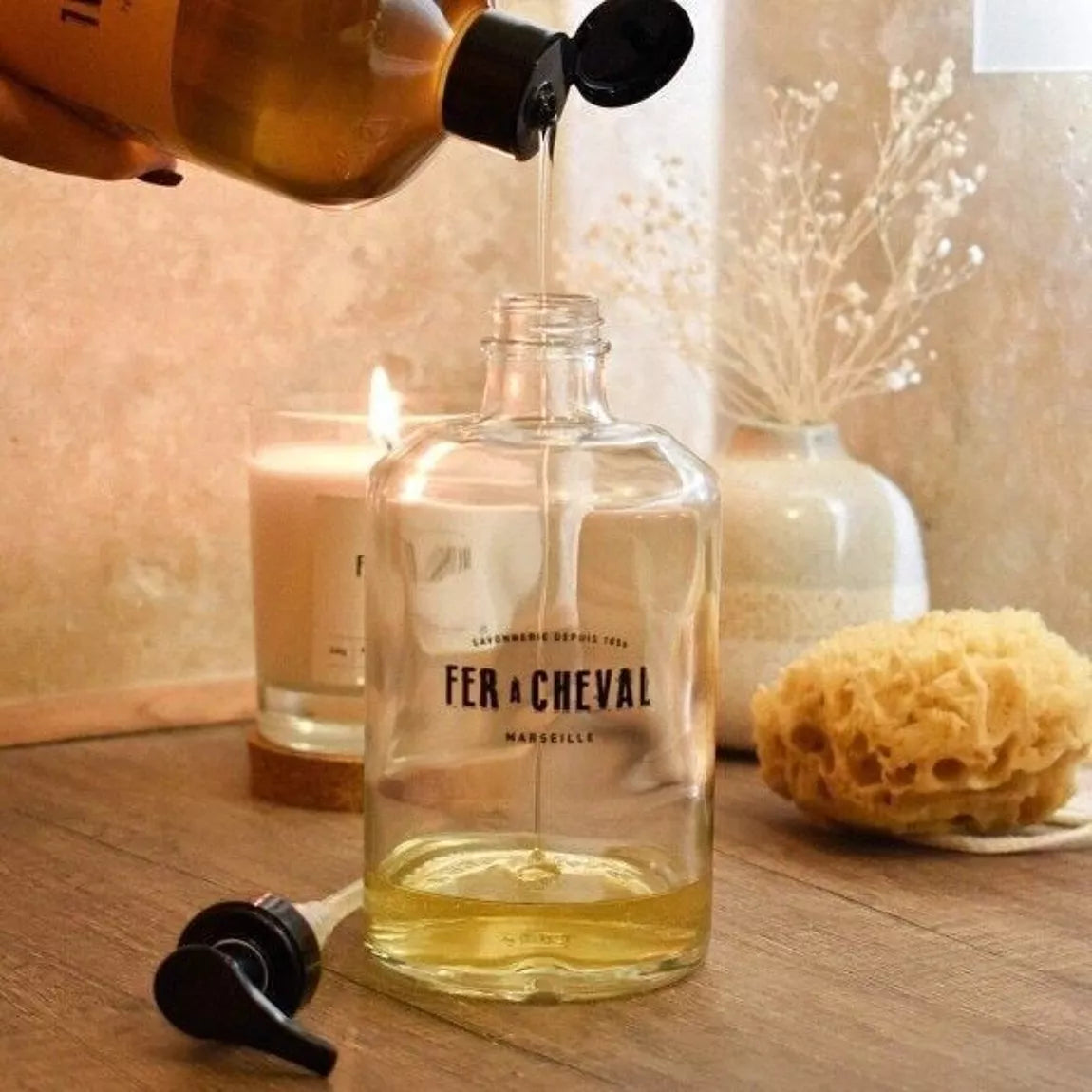 Screen-printed glass bottle