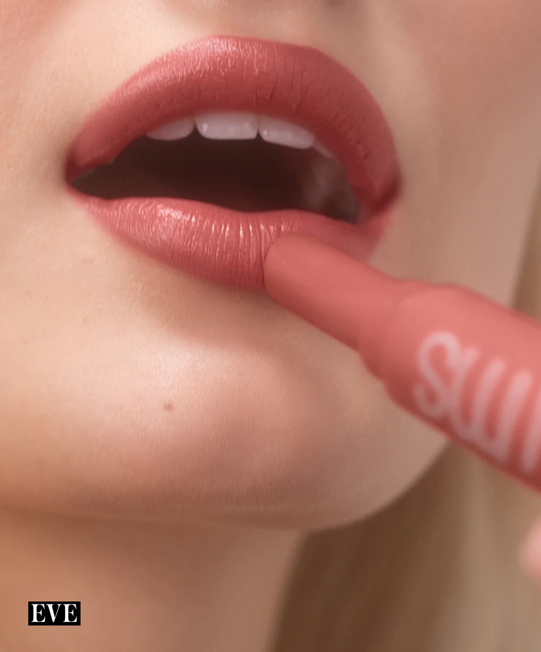 Legendary Serum Lipstick : The Nudes