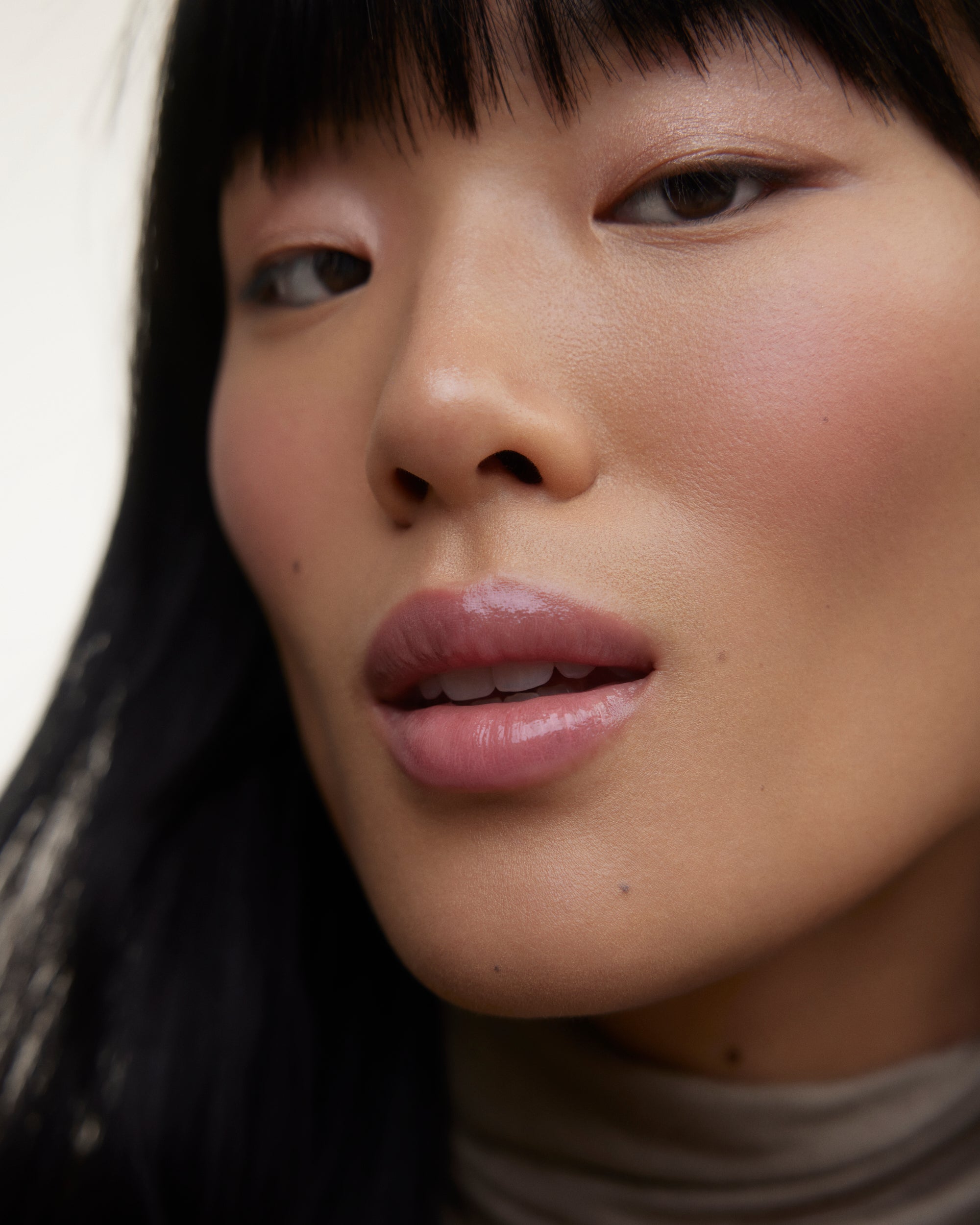 La Laque - Ulei de buze nuanțat